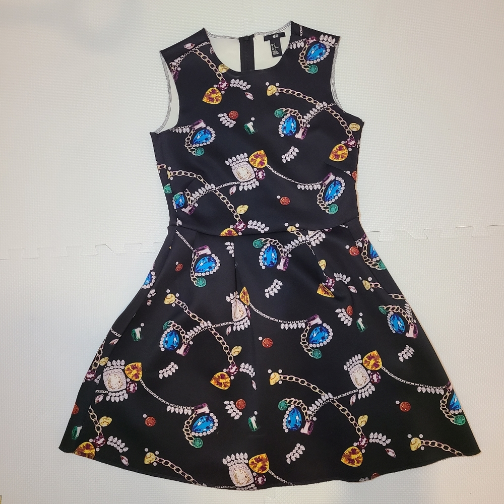 H&M Jewelry Printed Dress Size M